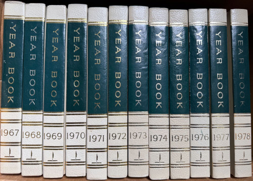WORLD BOOK YEAR BOOK Set of 12 Volumes 1967 1968 1969 1970 1971 1972 1973 - 1978