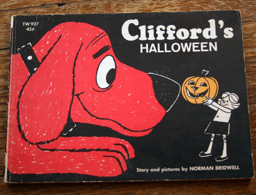 Clifford's Halloween by Norman Bridwell 1969 Vintage Scholastic Paperback TW 927