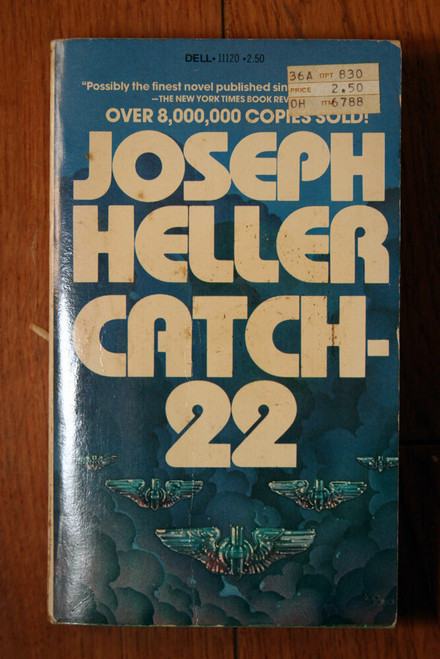 Catch-22 by Joseph Heller 1980 Vintage DELL Paperback WWII World War 2