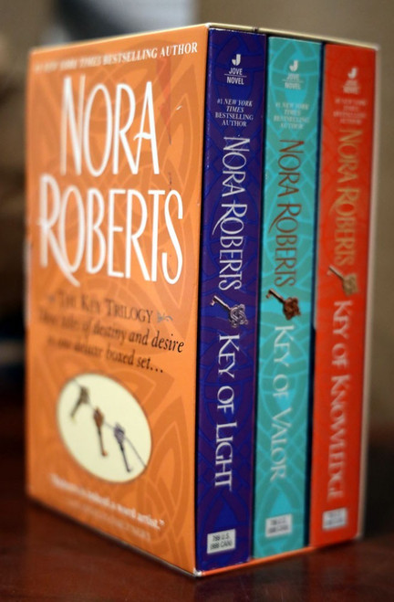 NORA ROBERTS The Key Trilogy DELUXE BOXED SET Light/Valor/Knowledge 3 Paperbacks
