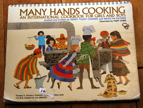 Many Hands Cooking: International Cookbook for Girls & Boys UNICEF 1974 RARE