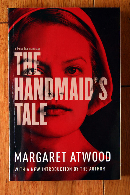 The Handmaid's Tale by Margaret Atwood 2017 Paperback Hulu Elisabeth Moss Cover