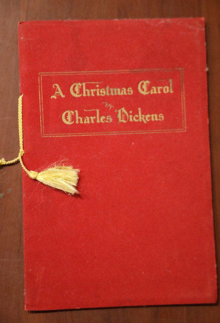 A CHRISTMAS CAROL by Charles ILLUSTRATED Dickens Vintage Red Felt Cover