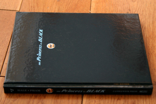 The Princess in Black by Shannon Hale & Dean Hale (2014) LeUyen Pham Illustrated