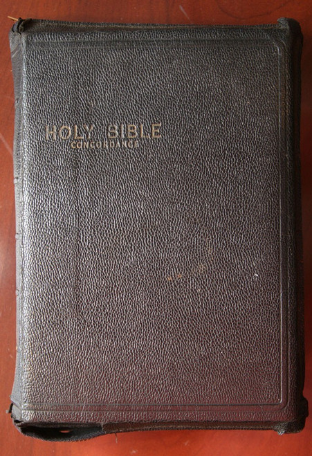 HOLY BIBLE KJV World Publishing Company Vintage Zipper Close Concordance c. 1946