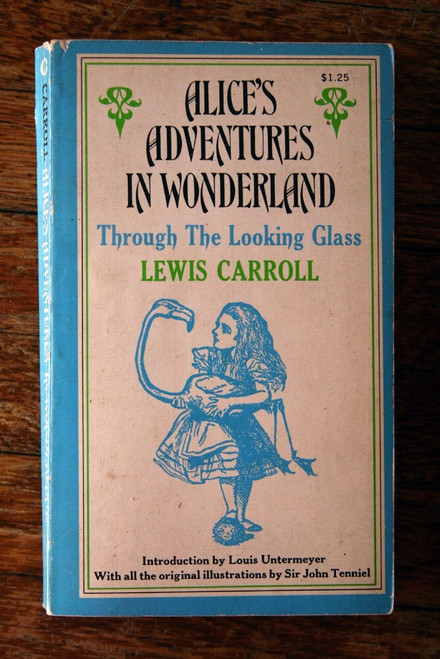 Alice's Adventures in Wonderland by Lewis Carroll 1975 Collier Paperback 04235