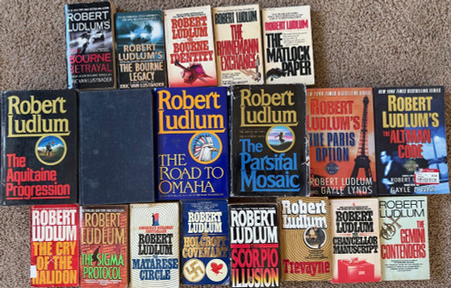 Lot of 19 Robert Ludlum Books Bourne Books/Parsifal Mosaic/Aquitaine Progression