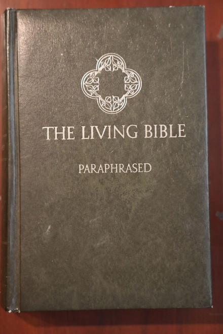 THE LIVING BIBLE PARAPHRASED 1972 33rd Printing Padded Hardcover Tyndale House