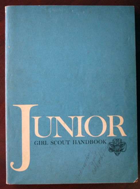 JUNIOR GIRL SCOUT HANDBOOK 1963 First Impression Catalog #20-102 Vintage GSA