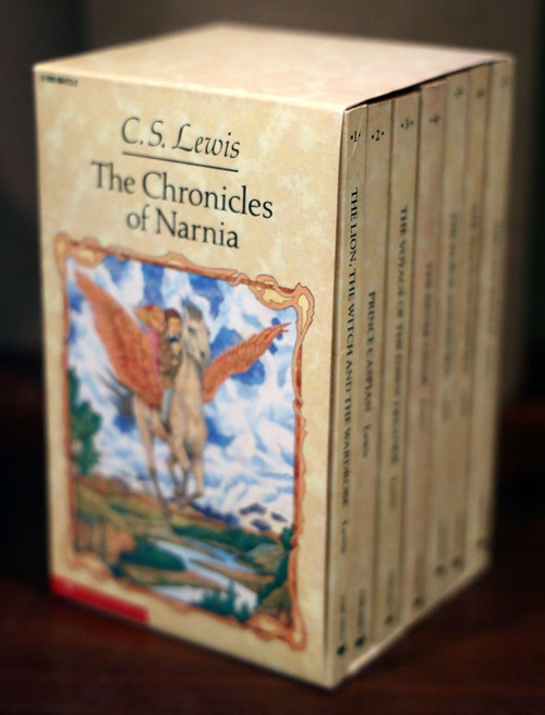 The Chronicles of Narnia by C.S. Lewis 7-Volume Boxed Book Set 1987 Scholastic