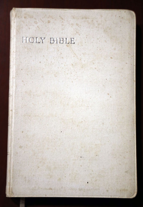 HOLY BIBLE Cambridge White Faux Leather Cover Silver-Tipped Pages Concordance