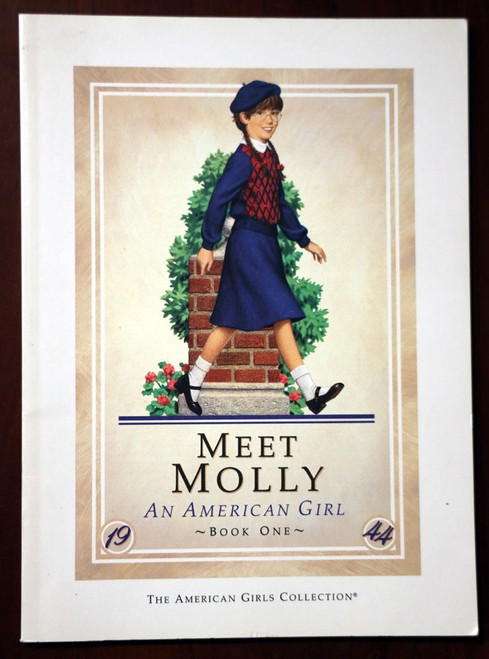 MEET MOLLY An American Girl BOOK ONE 1989 First Ed. Paperback [Doll]