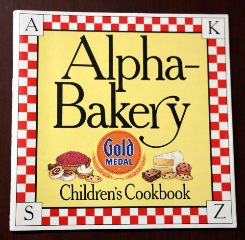 ALPHA-BAKERY Gold Medal Flour Children's Cookbook 1991 General Mills Advertising