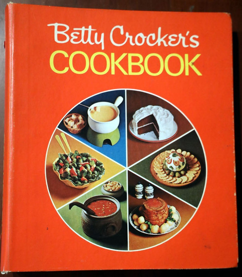 Betty Crocker's Cookbook 5-Ring Hardcover Vintage 1969 1st Printing #9800 Pie
