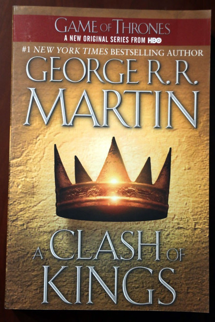 A CLASH OF KINGS by George R.R. Martin 2000 Paperback GAME OF THRONES HBO GOT