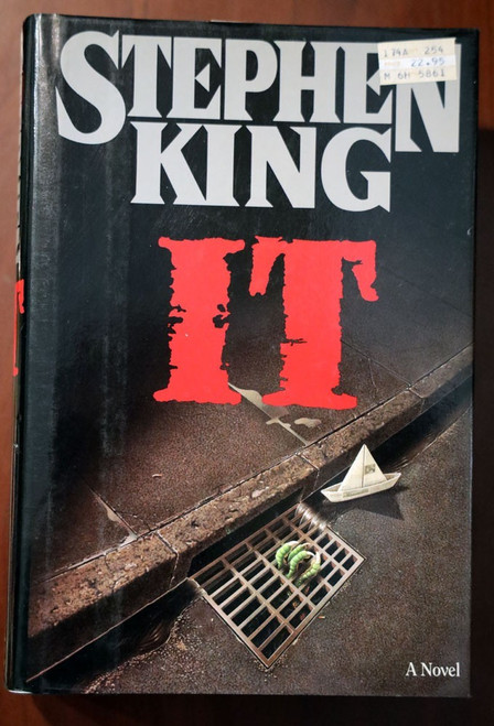 IT by STEPHEN KING 1986 1st First Edition HC/DJ $22.95 Jacket Price HORROR Novel