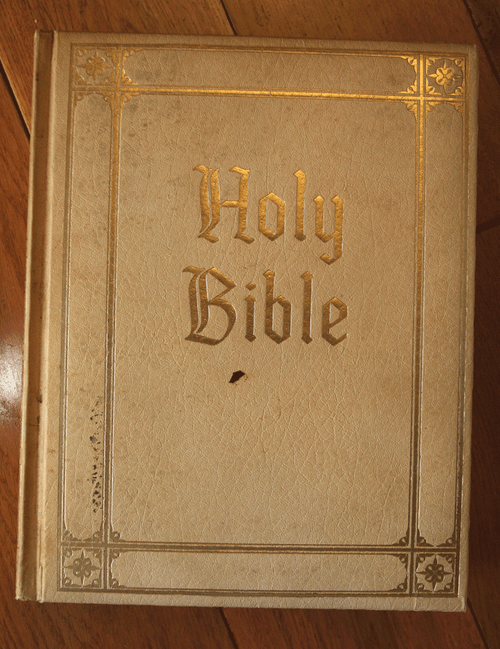 HOLY BIBLE Guiding Light Edition 1965 KJV Good Will Publishers Leather Hardcover