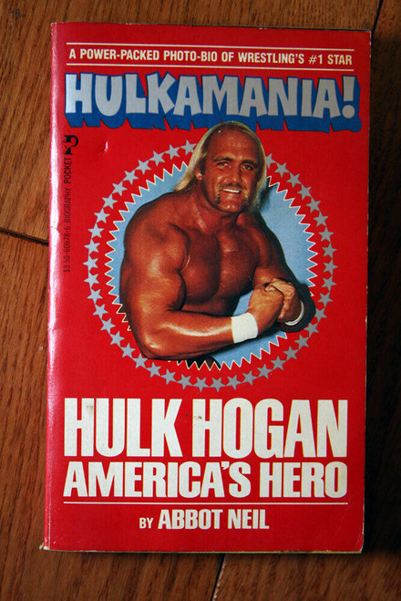 HULKAMANIA! Hulk Hogan America's Hero 1985 First Pocket Books Printing Paperback