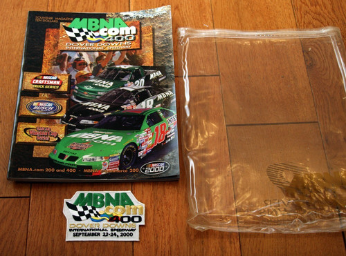 NASCAR Dover Downs September 2000 MBNA Souvenir Magazine, Patch & Bag