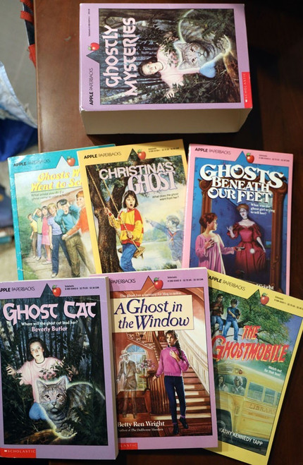 GHOSTLY MYSTERIES Boxed Set 6 Scholastic Apple Paperbacks Ghost Stories 1980's