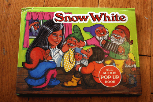 SNOW WHITE All Action Pop-Up Book Vojtech Kubasta 1985 Vintage Brown Watson