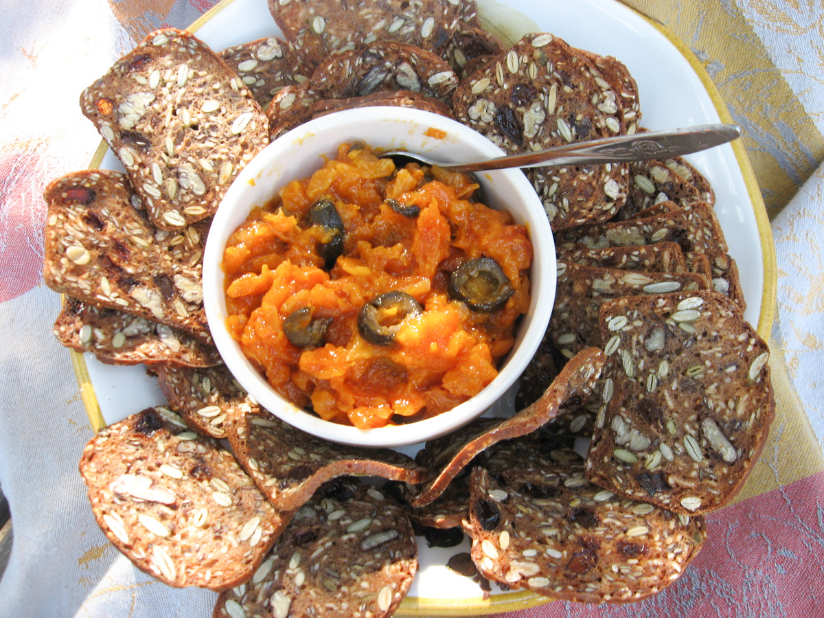 web-apricot-olive-tapenade.jpg