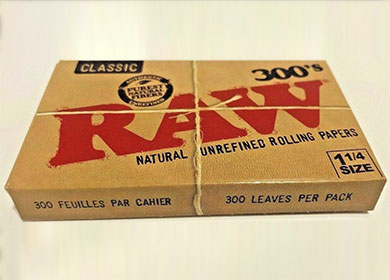 Wholesale Rolling Papers, Rolling Trays, & Accessories, Smoke Shop, Headshop, Dispensary Supplies