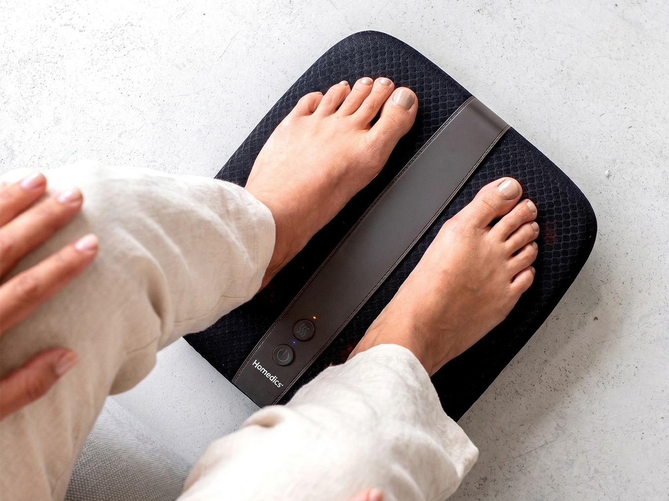 Shiatsu Deluxe Foot Massager with Heat in action