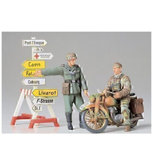 Tamiya 1/35 German Motorcycle Orderly Set Model Kit TAM35241