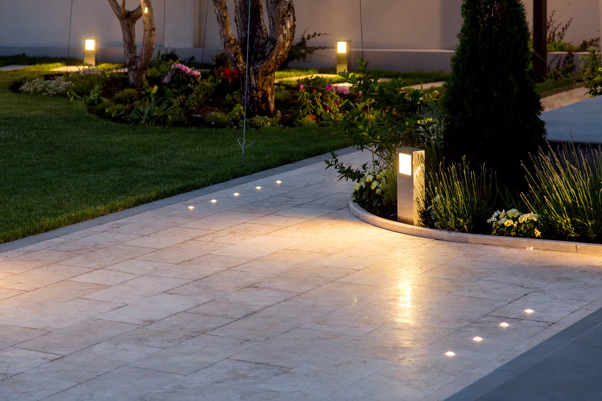 Decking Lights Ideas to Transform your Garden