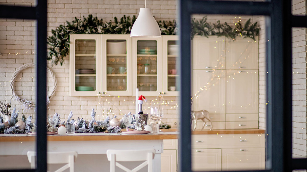 Creating an Ultimate Winter Kitchen With Cool Lighting