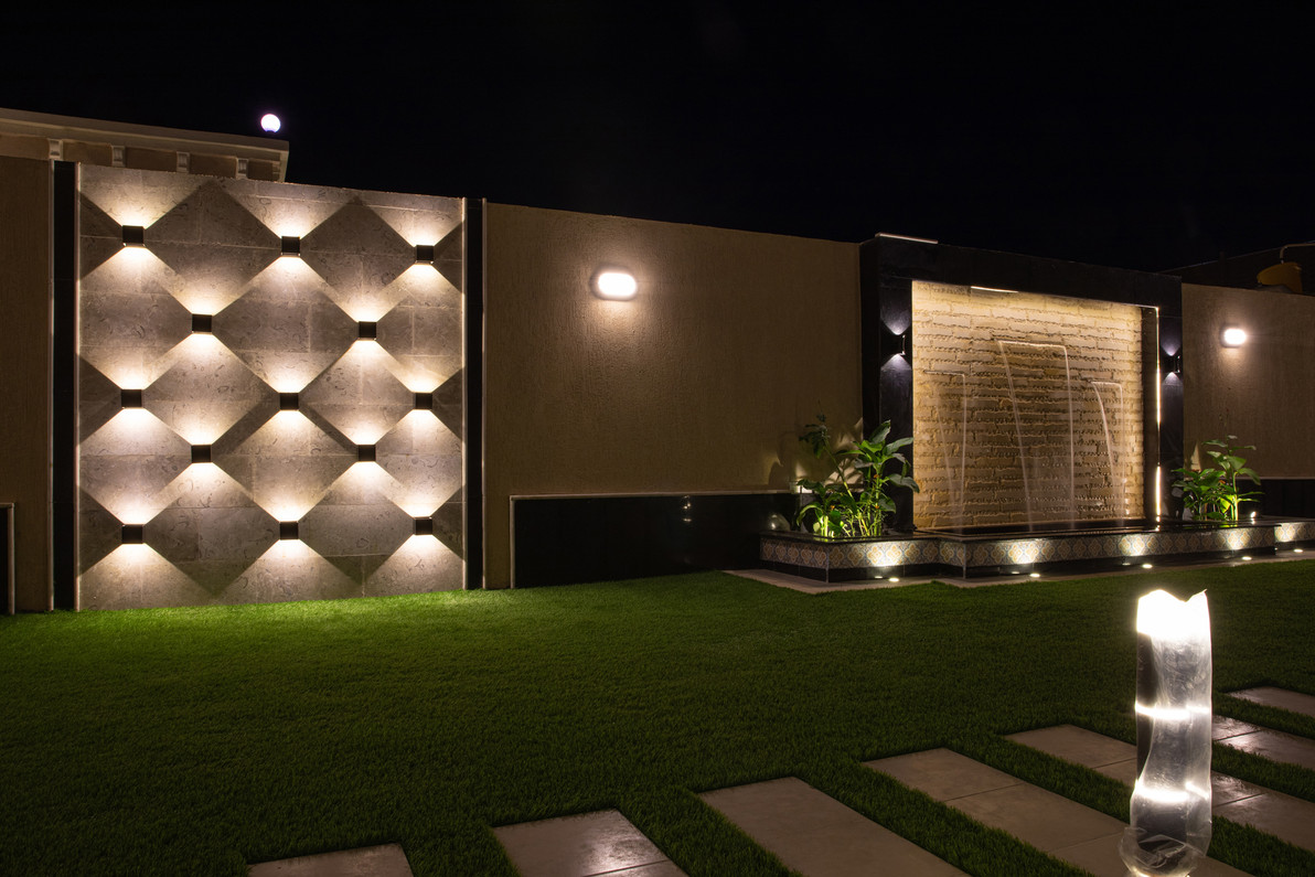 Transforming an Outdoor Space with Up and Down Lighting