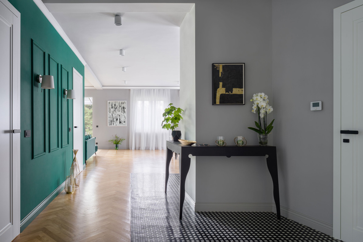 Light the Path to Perfection with Exquisite Hallway Design