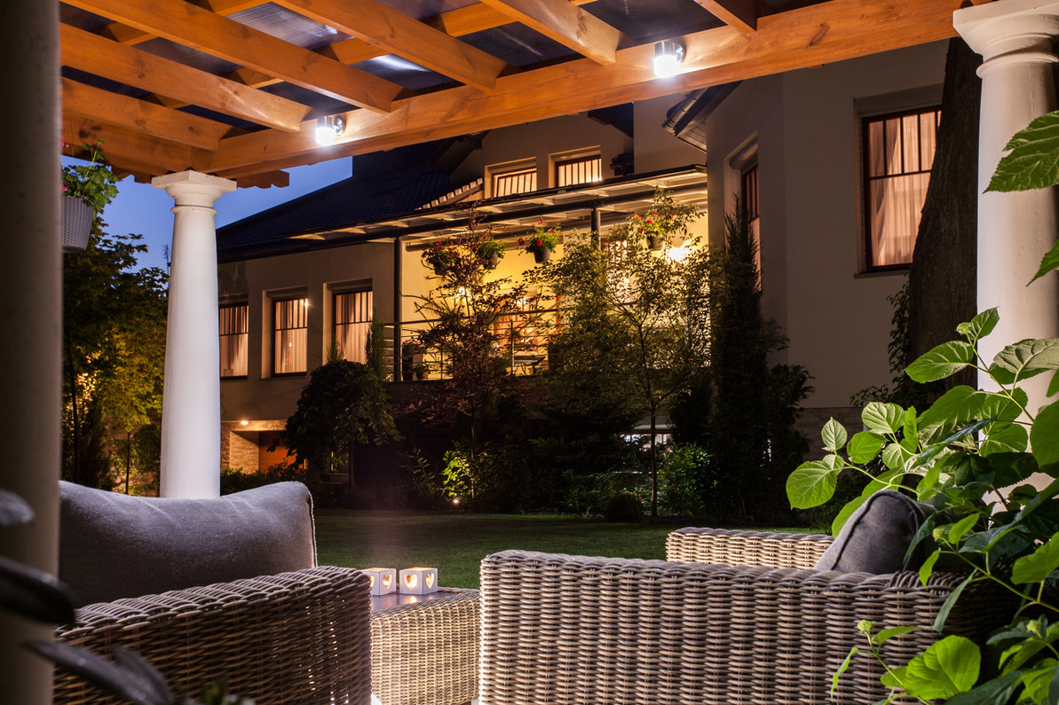 A Guide to Exterior Spotlight Design and Landscape Lighting