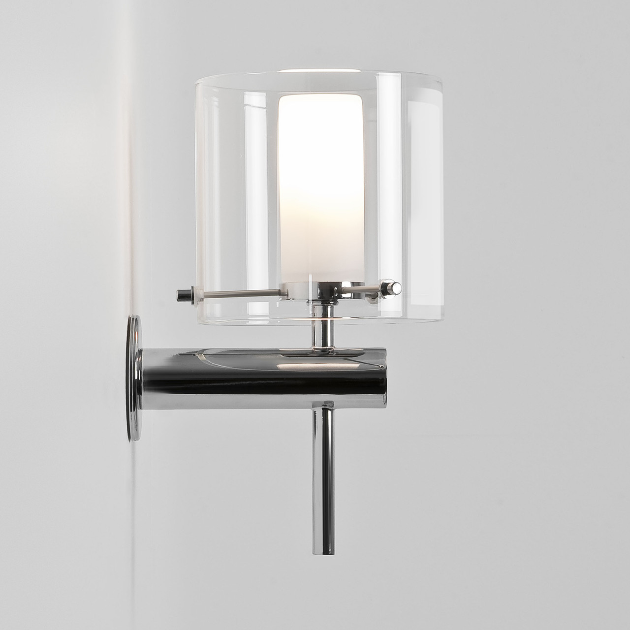 Arezzo Wall Bathroom Wall Light in Polished Chrome Contemporary