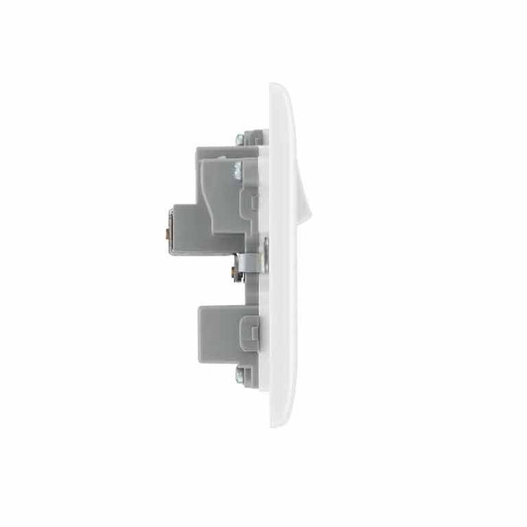  1 Gang 15 Amp Round Pin Switched Socket - side