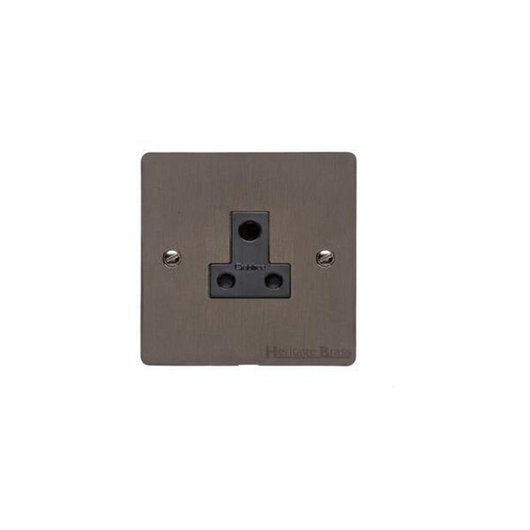 Elite Flat Plate Range 5 Amp 3 Round Pin Socket in Matt Bronze  - Black Trim