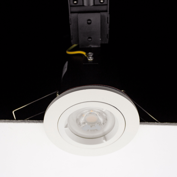 Fire Rated GU10 Downlight IP20 Installed in Ceiling – Recessed View, Fixed Trim
