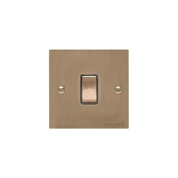 Switches and Sockets I Elite Flat Plate Range 1 Gang Rocker Switch in Antique Brass