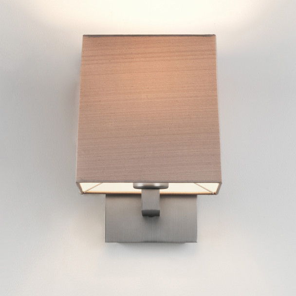 Azumi Classic Wall Light