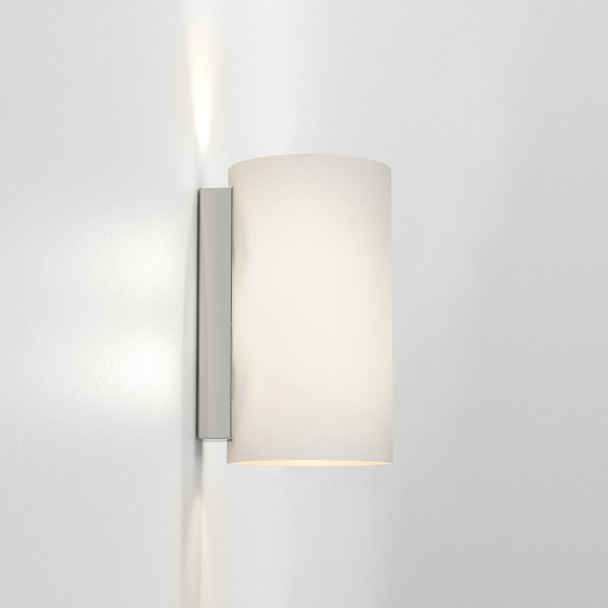 Cyl 260 in White Glass Wall Light Side Picture