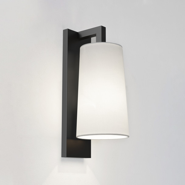 Lago 280 in Matt Black Wall Light Vertical Diffuser IP44 E27