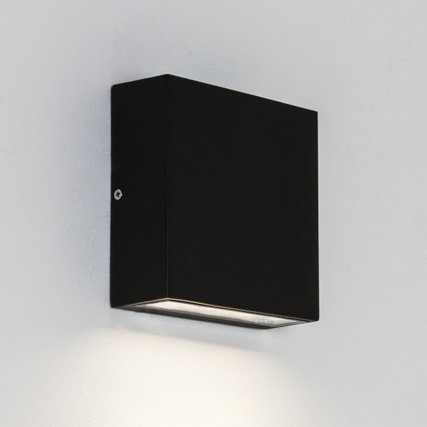 Elis Single Beam Wall Light LED, textured black wall light, IP54