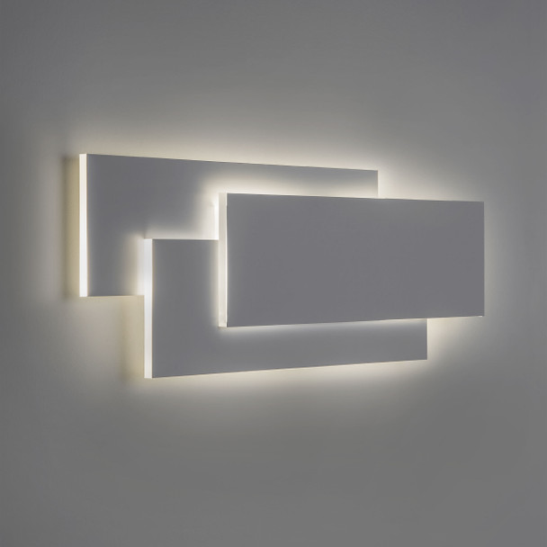 Edge 560 LED 2700K Dimmable Wall Light in Matt White Horizontal Installation