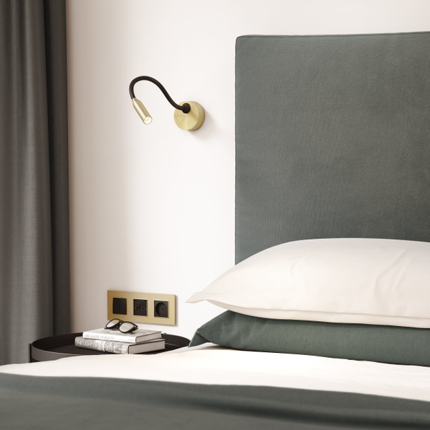 Lucca Surface Unswitched - Matt Gold