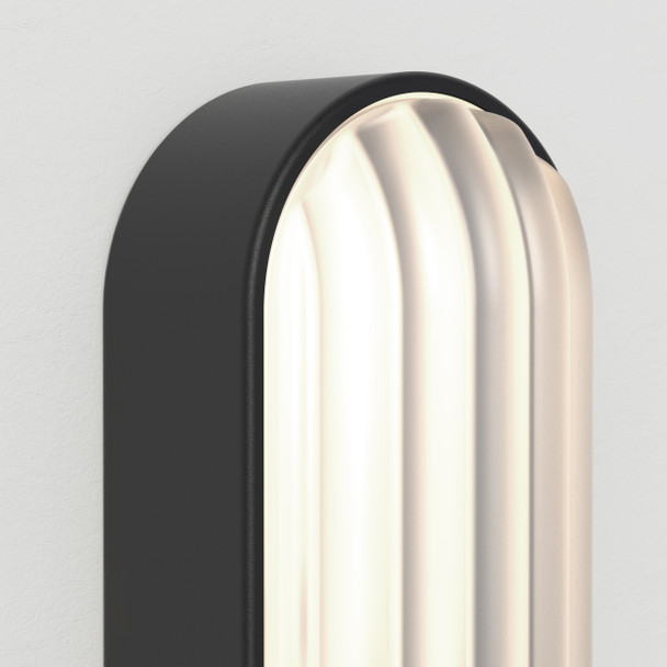 Montreal Oval - Textured Black
