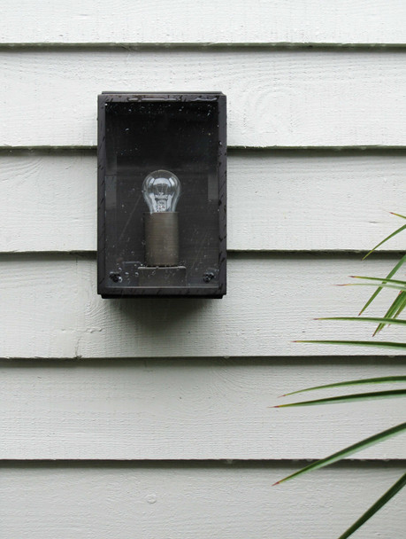 Homefield 160 - Bronze