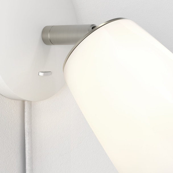 Carlton Wall Plug-In - Matt White