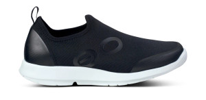 OOfos Womens Oomg Low Sports Shoes Black/White OOfos Womens Oomg Low Sports Shoes Black/White