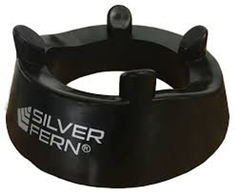 Silver Fern Low Kicking Tee